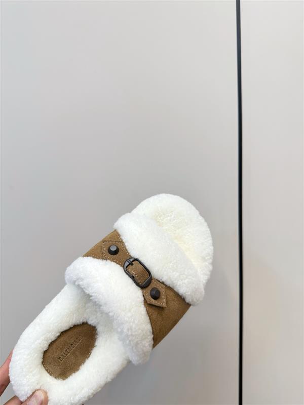 2025112818447236 250